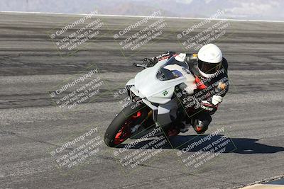 media/Jan-16-2026-CVMA Friday Practice (Fri) [[6f2bf47531]]/5-Racer 4-Trackday1/Session 2 (Bowl)/